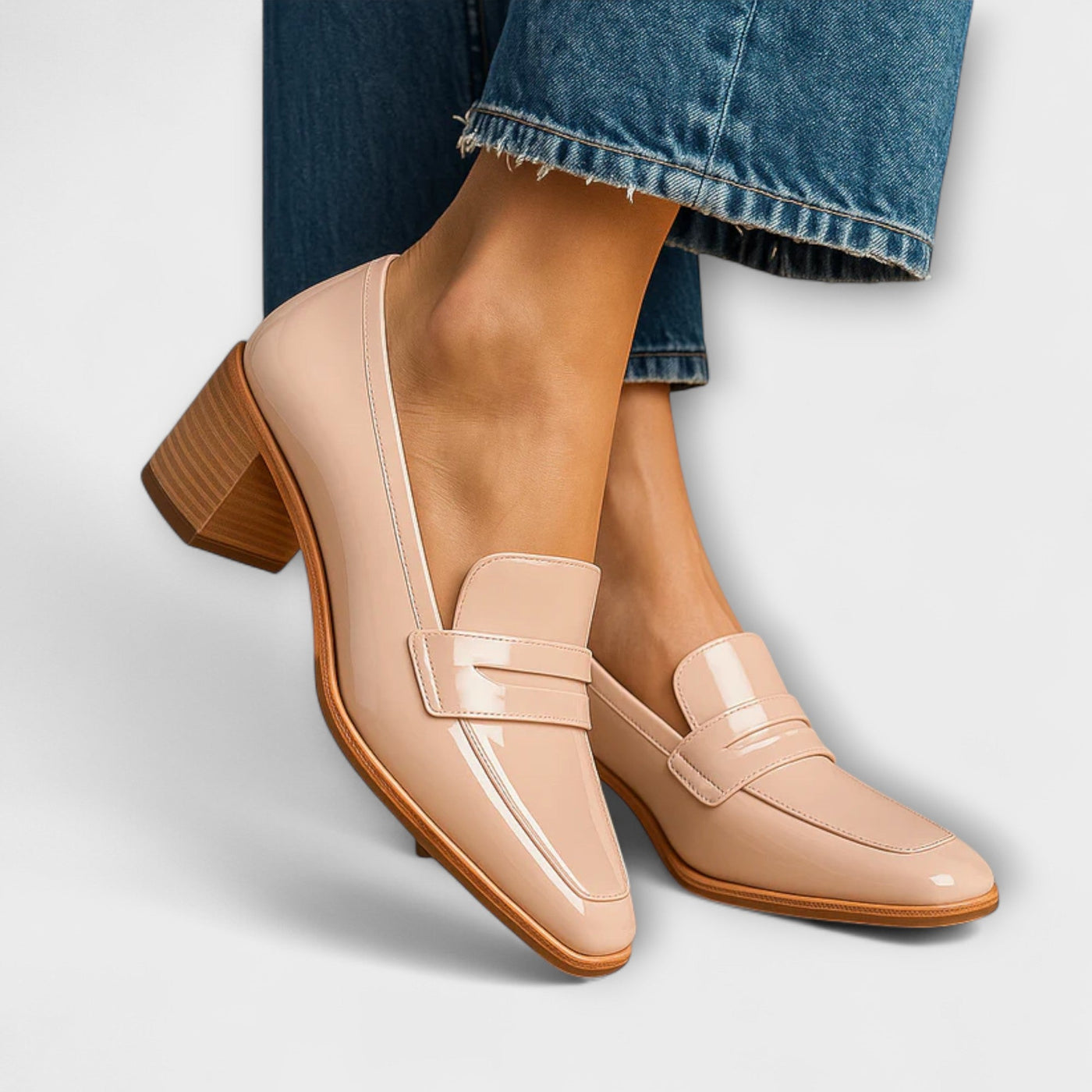 Elaine - Shiny Moccasins