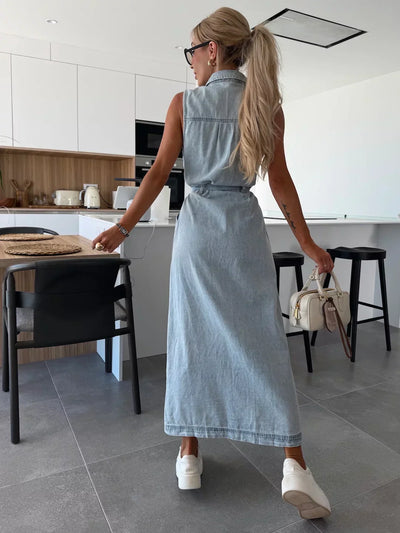 DANIËLA – Comfortable Sleeveless Denim Dress