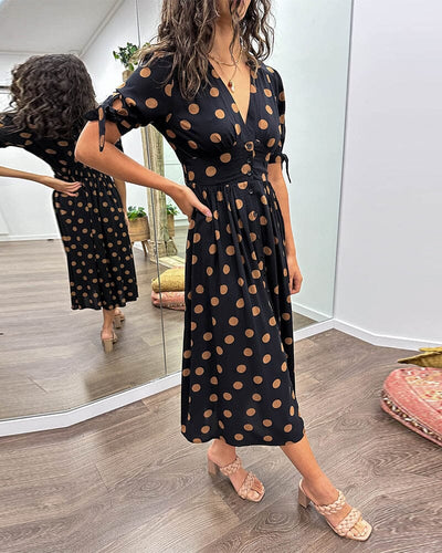VIOLLETA - Dress with V-neckline