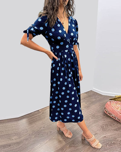 VIOLLETA - Dress with V-neckline