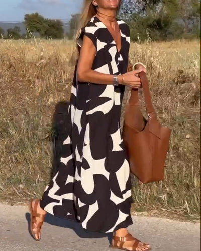 KIANA™ - Dress with V-neck