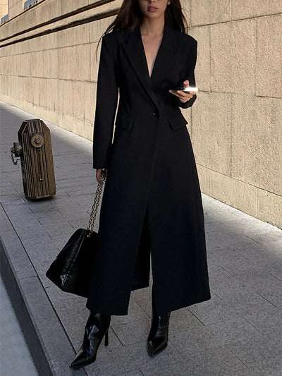 Elegant blazer with split sleeves