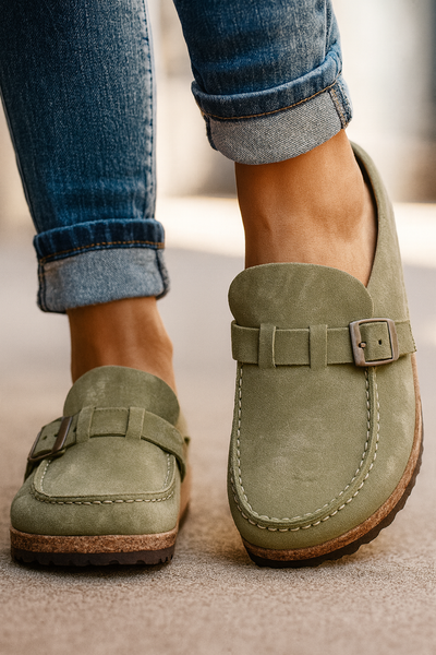 AMY COMFORT Slip-On Shoes