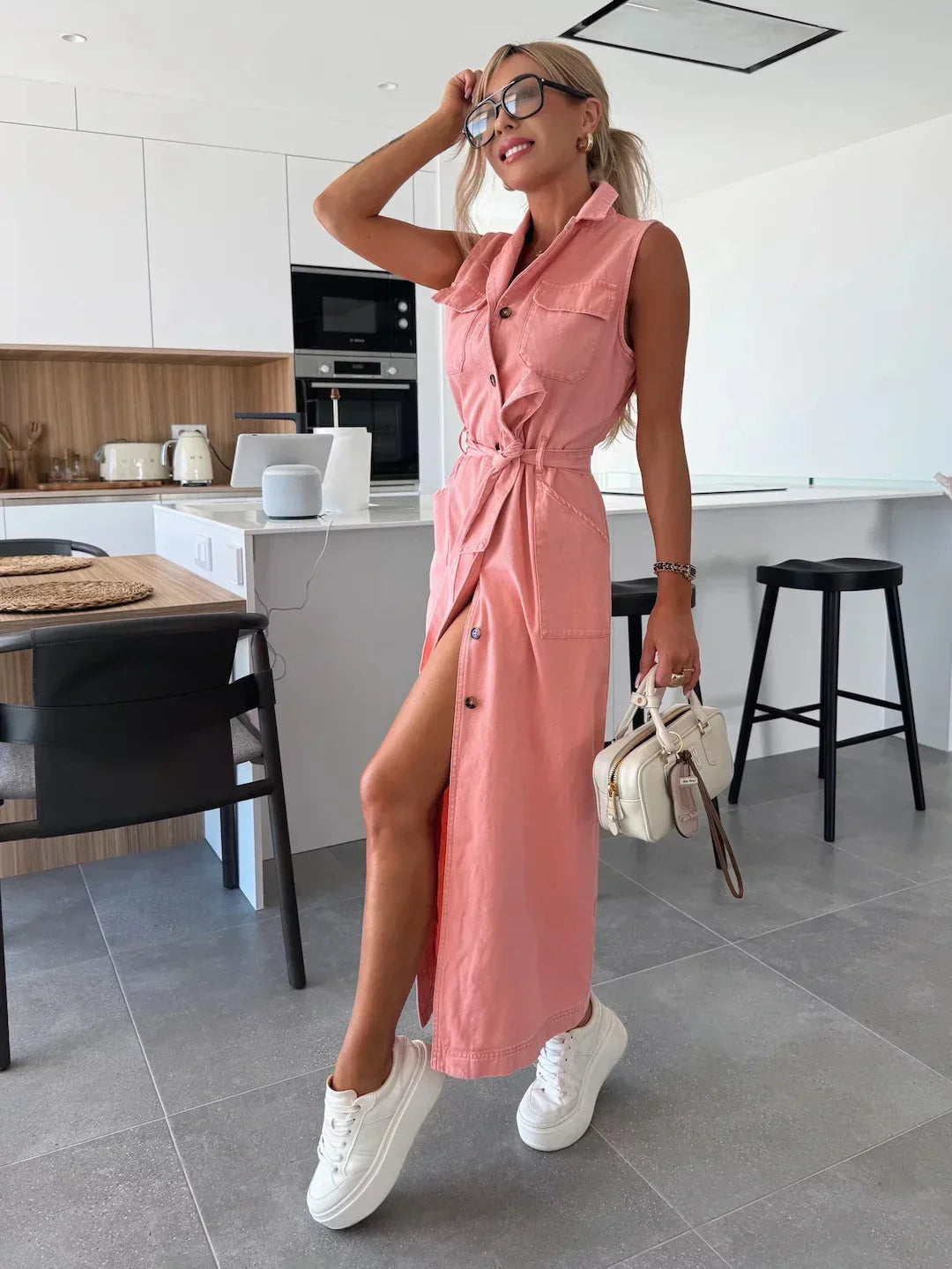 DANIËLA – Comfortable Sleeveless Denim Dress