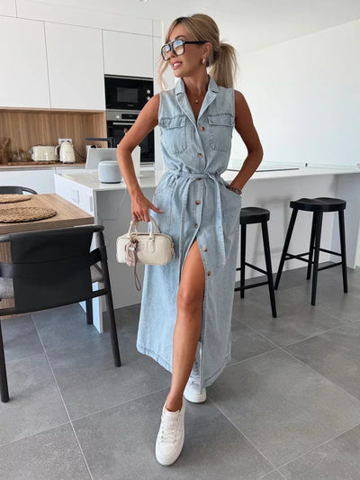 DANIËLA – Comfortable Sleeveless Denim Dress