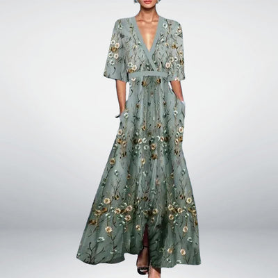 Aurelia - Elegant and Fashionable Dress