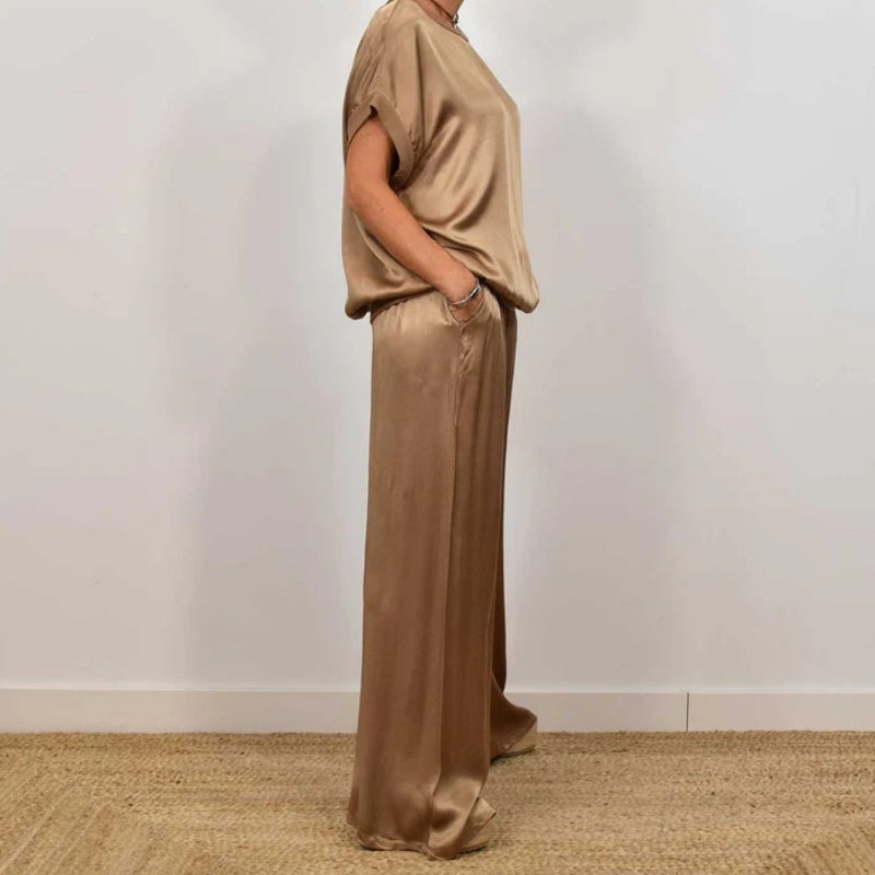 CLARISSA - Light Two-Piece Outfit