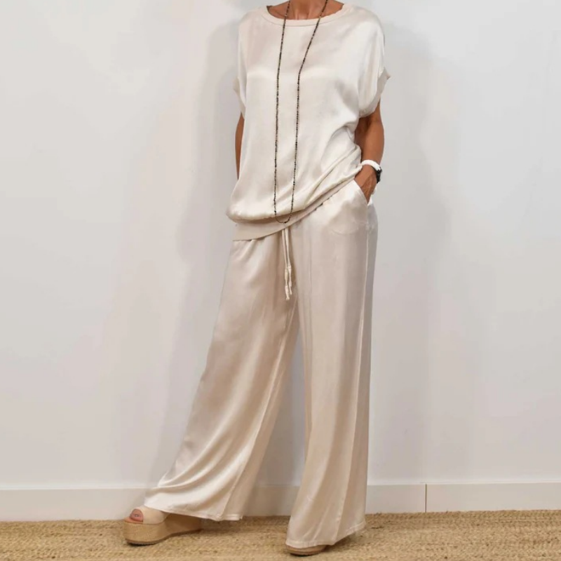 CLARISSA - Light Two-Piece Outfit