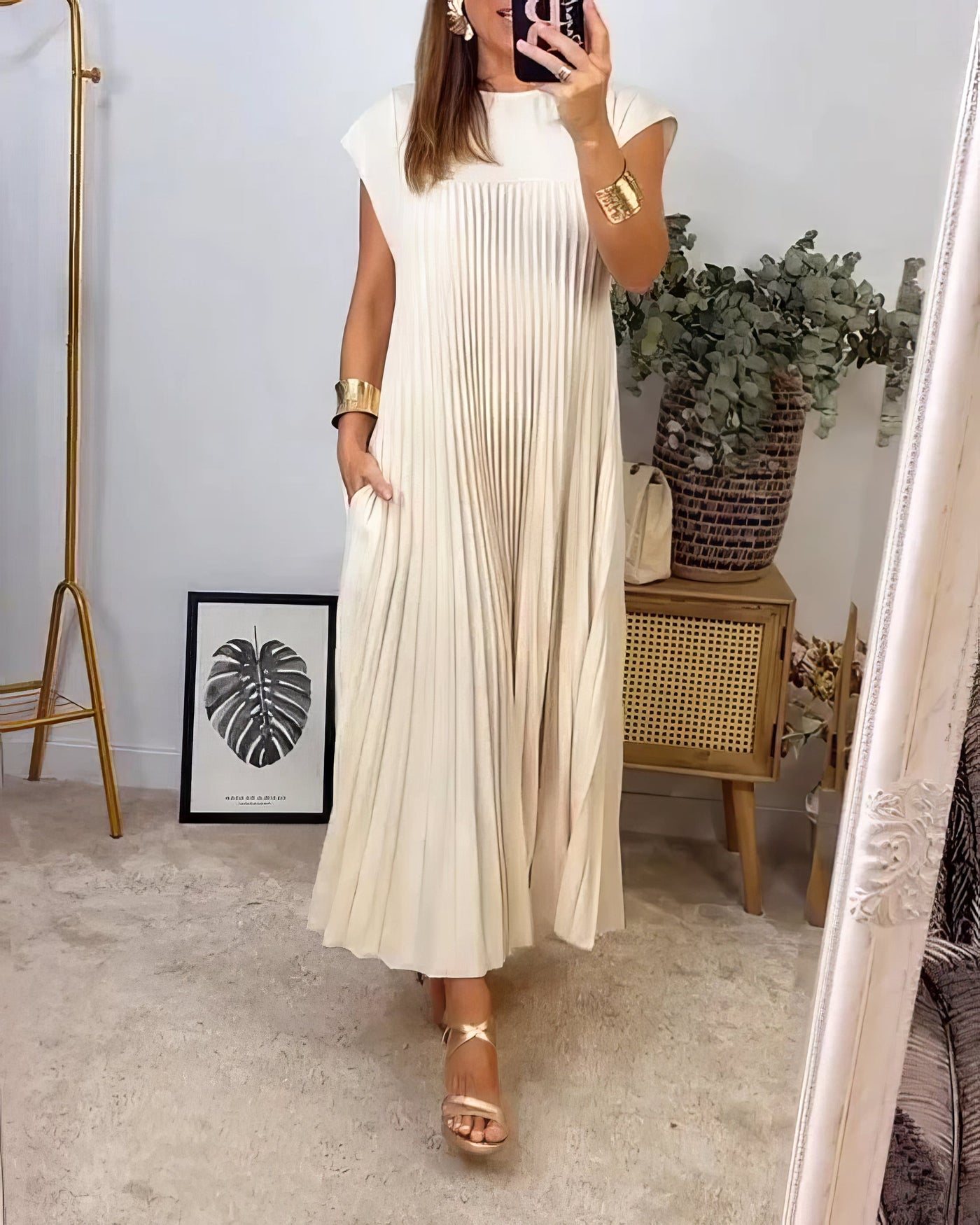 LIVIA - Pleated Sleeveless Dress